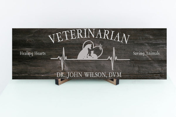 Veterinarian Desk Nameplate, Personalized Vet Gift, Veterinary Wood Sign, Desk Sign For Vet, Desk Name Sign, DVM Wood Sign, Custom Name