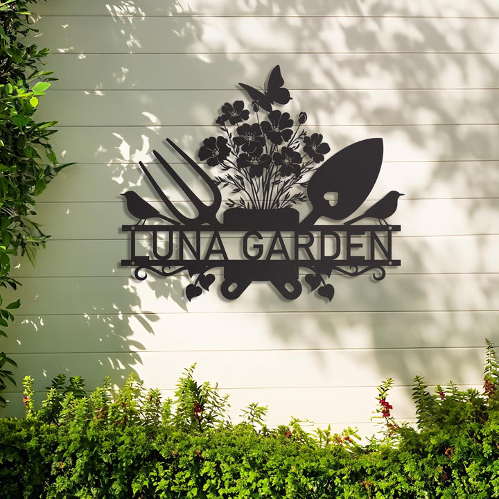 Personalized Garden Tool Metal Wall Art, Customized Hanging Garden Decor, Family Name Sign, Outdoor Yard Gifts, Grandma Porch Decoration