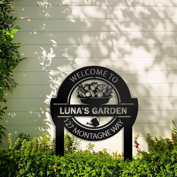 Metal Garden Sign with Stakes: Personalizable| Custom Round Sign for Garden Decoration| Gardeners Gift| Unique Gift for Mother Day