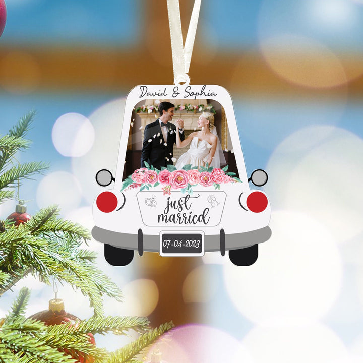 Couple Photo Ornament, Custom Married Ornament, Engagement Ornament, Photo Ornament, Newlywed Car Ornament, Christmas Ornament, Wedding Gift