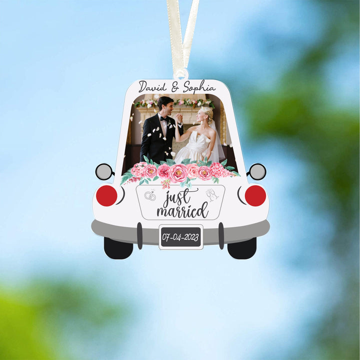 Couple Photo Ornament, Custom Married Ornament, Engagement Ornament, Photo Ornament, Newlywed Car Ornament, Christmas Ornament, Wedding Gift
