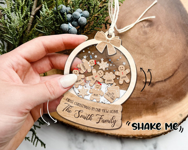 Personalized Family Shaker Ornament, Gingerbread Family Shake Ornament, Cookie Gingerbread Ornament, Christmas Gift, Family Ornament Gift